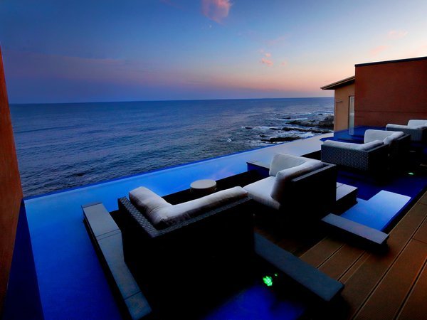 スカイラウンジ